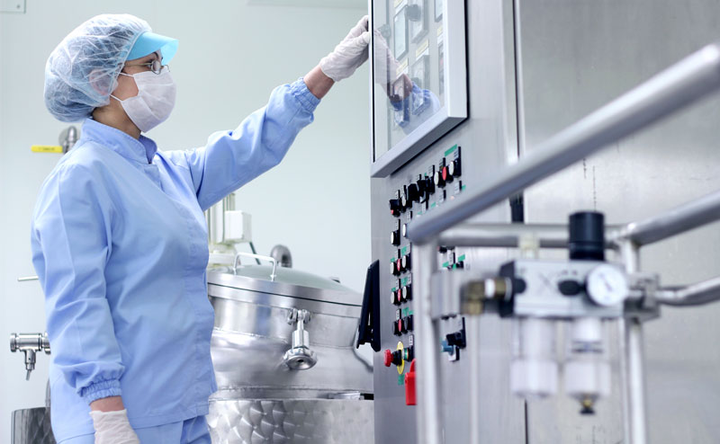 Employee wearing hair net